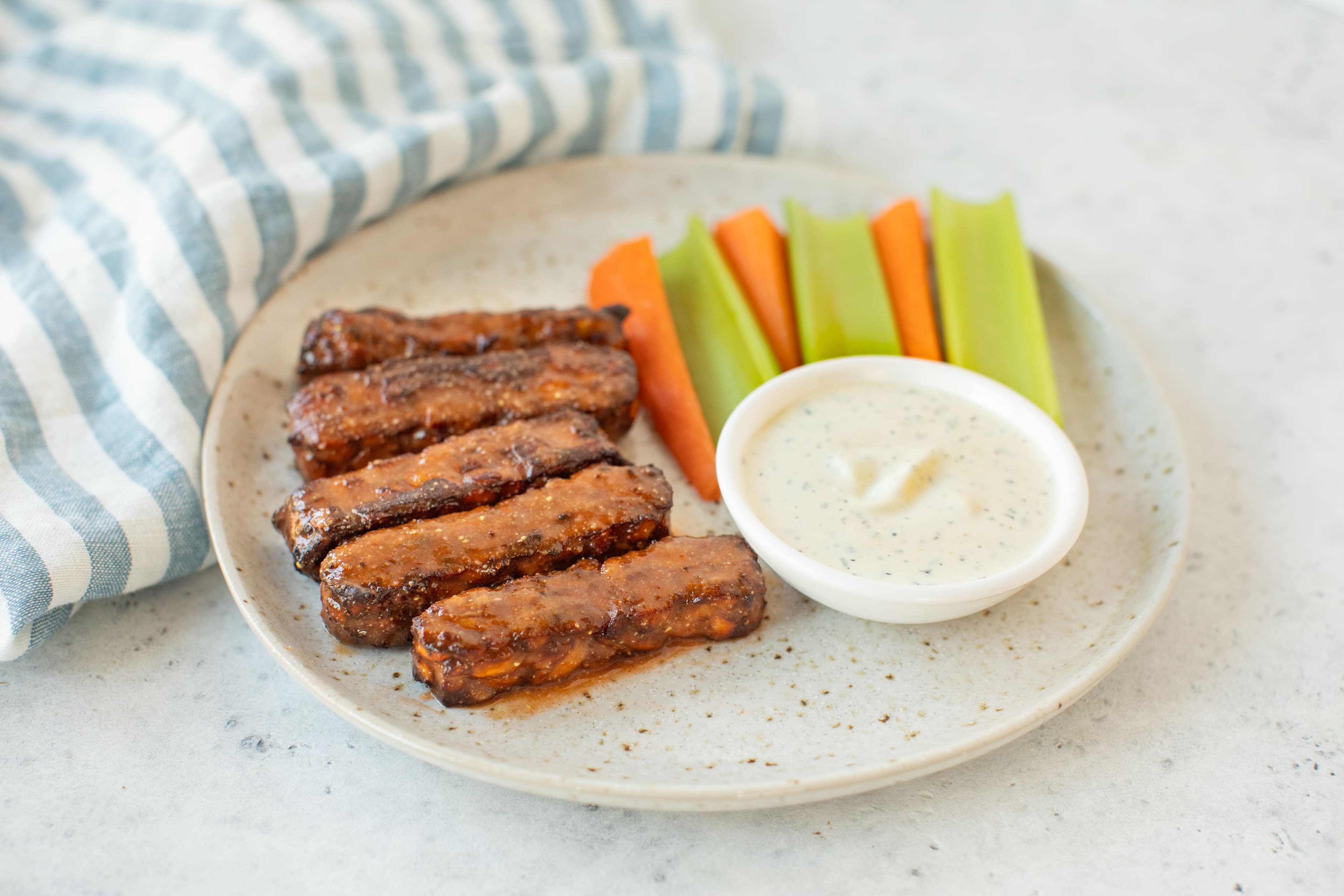 Alitas de tempeh de búfalo