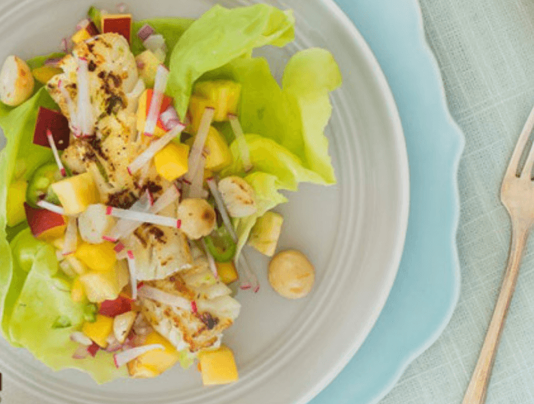 Burritos de Lechuga rellenos de Carbonero Alaska con Macadamia cítrica
