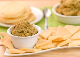 Dal de lentejas rojas con "chips" de jícama