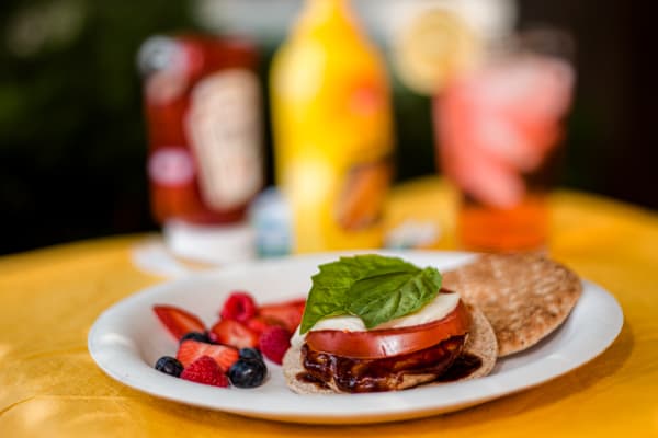 Hamburguesa de pavo Caprese