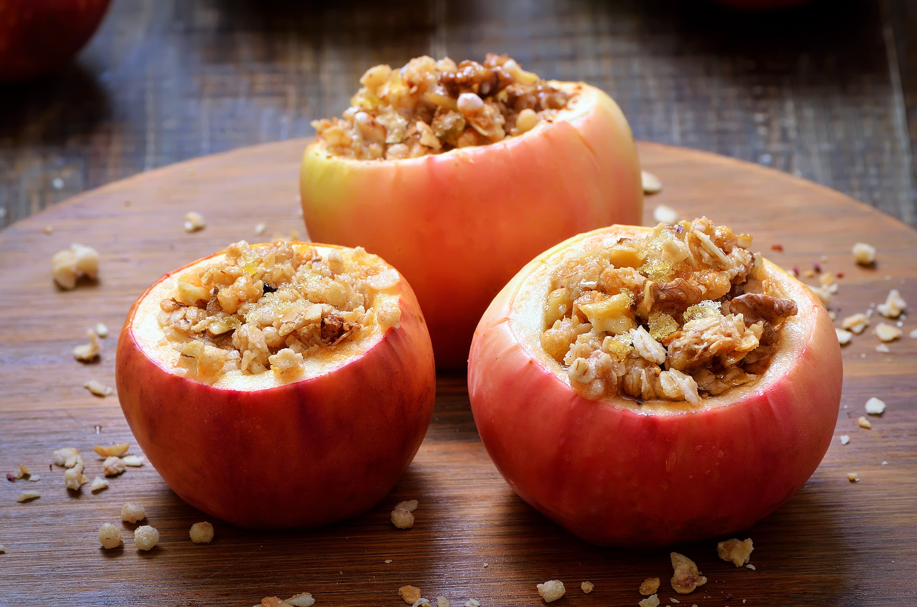 Manzanas horneadas rellenas de canela