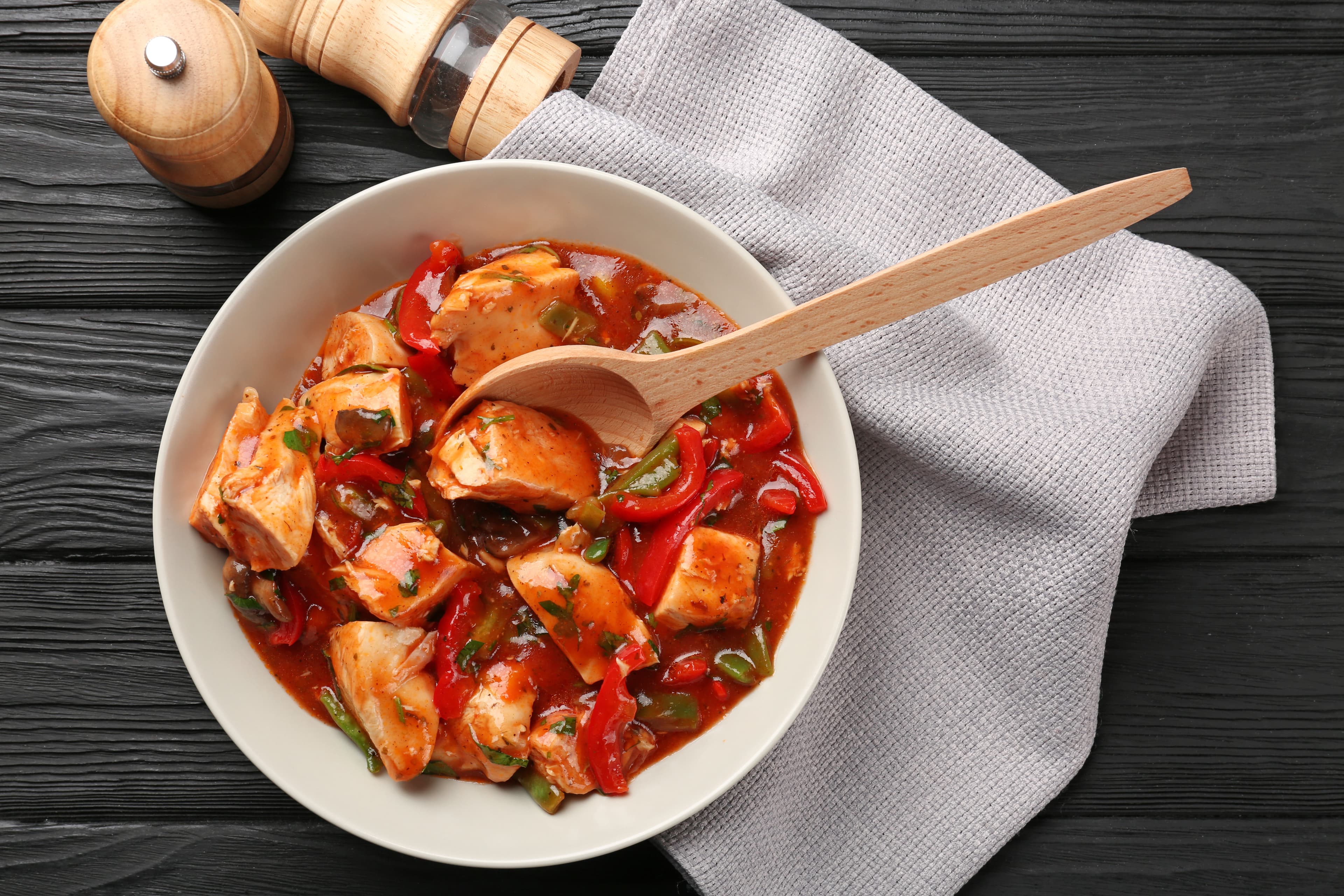 Pollo a la cacciatore en olla de cocción lenta