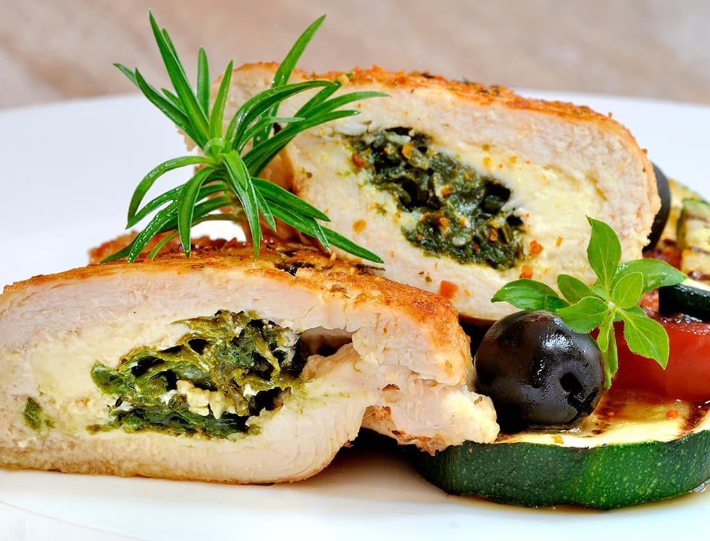 Pollo relleno mediterráneo y Ragú de Vegetales