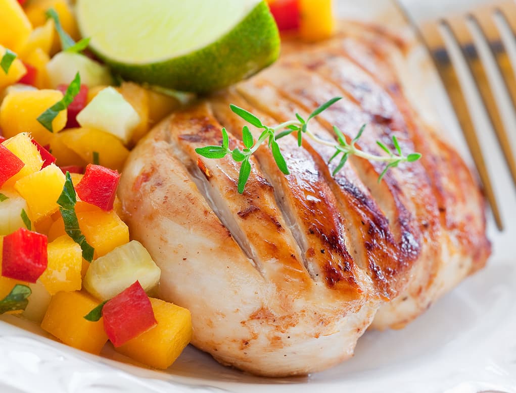 Solomillo de Pavo a la Parrilla con Salsa de Mango - Receta Rápida