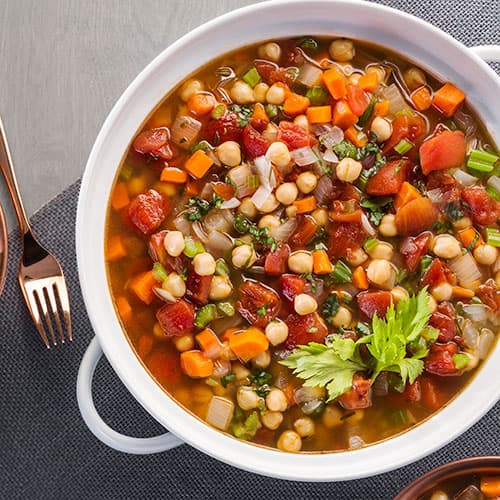 Sopa básica de frijoles toscanos