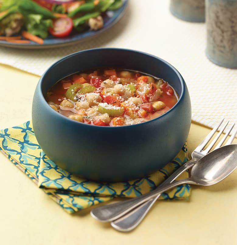 Sopa de frijoles toscana