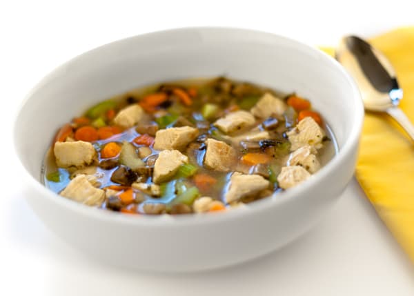 Sopa de pollo y verduras