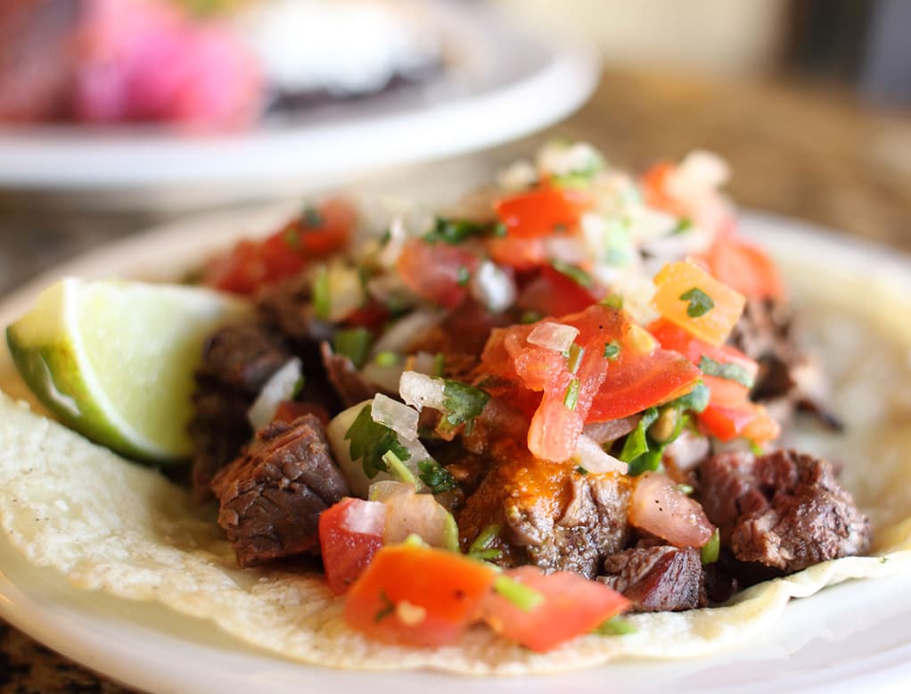 Tacos de Bistec de falda en la Olla de cocción lenta